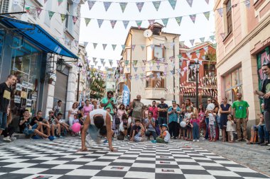 Sokak breakdans gösteri