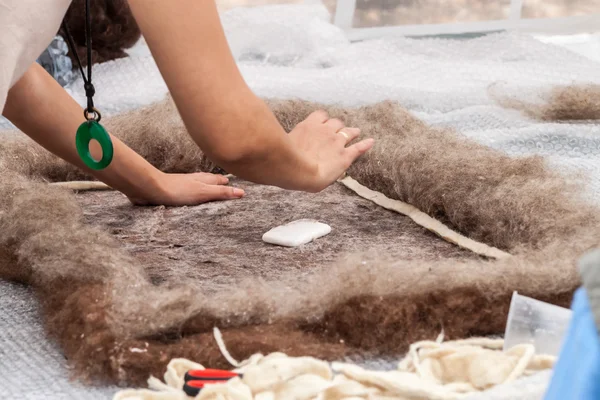 Eski moda yün keçe