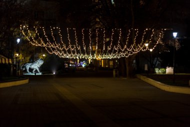 Noel ışıkları havada