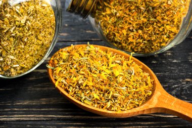 Kaşık kuru calendula