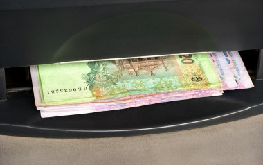 Ukraynalı para--dan bir Atm