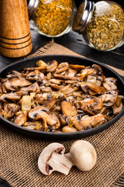 Fried champignon mantar