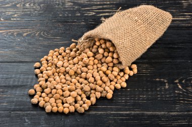 Nohut bir çuval içinde