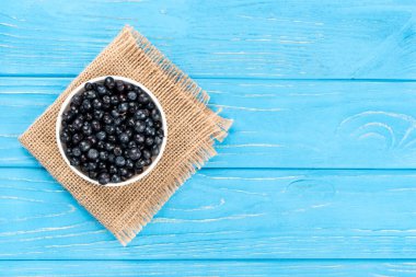 Yaban mersini kasesinde