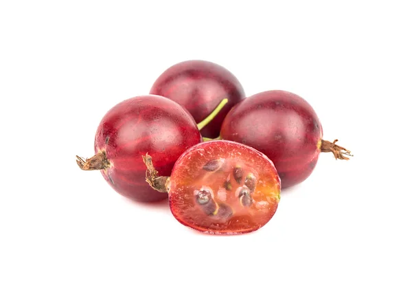 Rote Stachelbeeren isoliert — Stockfoto