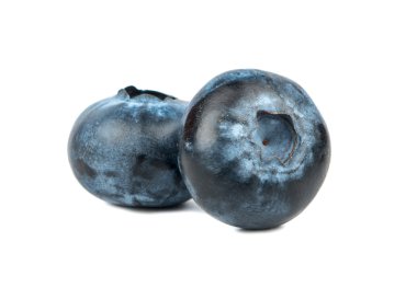 İki taze yaban mersini