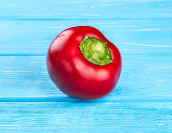 Rode peper op een tafel — Stockfoto