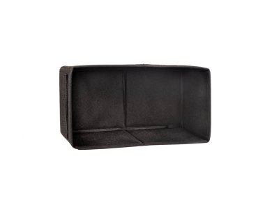 Beyaz arkaplanda izole edilmiş kumaş kara kutu