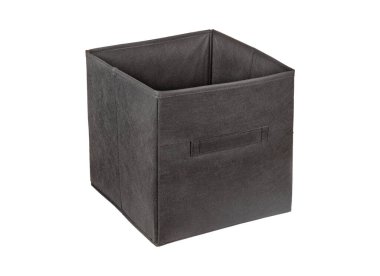 Beyaz arkaplanda boş siyah bez kutusu izole