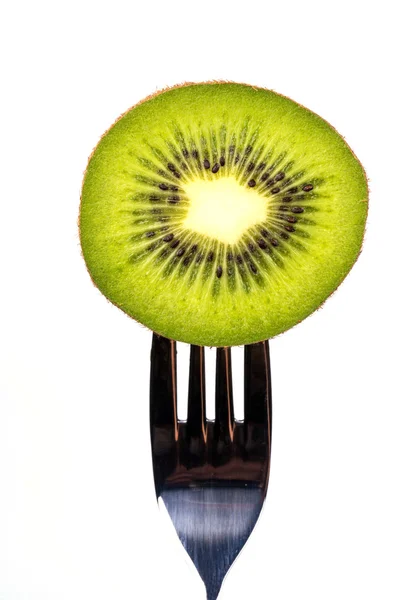 Kiwi op een vork — Stockfoto