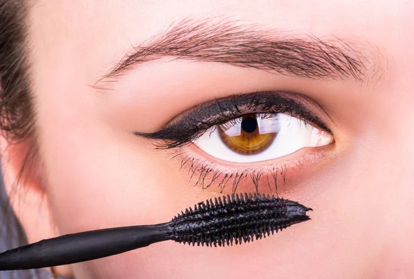 Vrouwelijke oog en mascara — Stockfoto