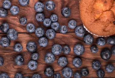 Yaban mersini ile kek