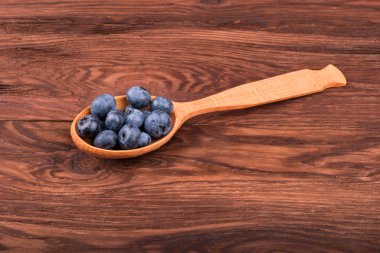 Yaban mersini bir kaşık