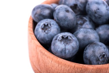 Bir kasede yaban mersini