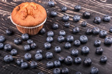 Yaban mersini ile kek