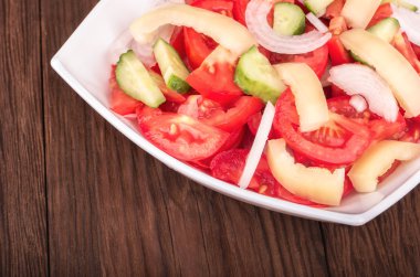 salatalık ve domates salatası