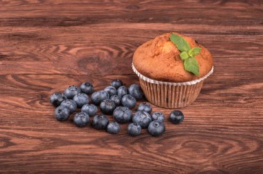 Yaban mersini ile kek