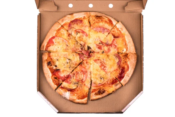 Пицца в коробке — стоковое фото