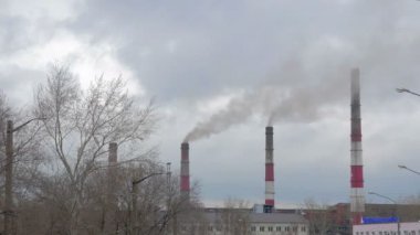 dört Fabrika boru 4k