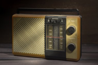 eski radyo alıcısı