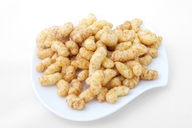 fıstık gevrek plaka üzerinde