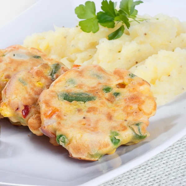 Vegetarian fried crumpets with potato — Stock Photo, Image