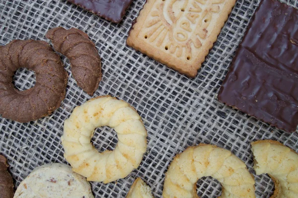 Biscuits sucrés différents et délicieux — Photo