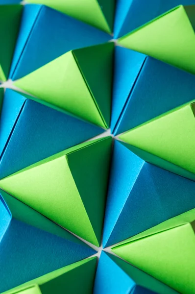 Fondo tetraedros azul, verde y amarillo . — Foto de Stock