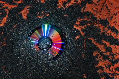 Siyah kumlu DVD diski 