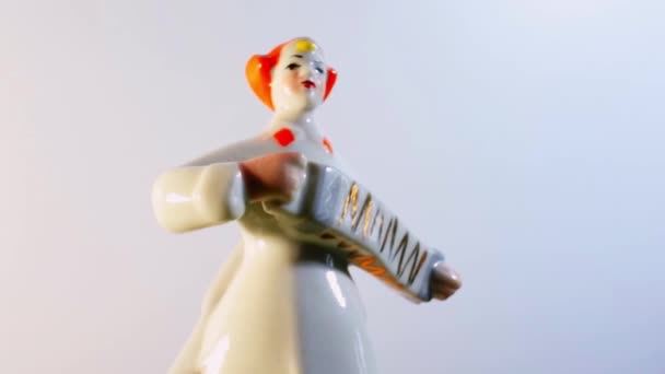 Porzellanfigur Aus Sowjetzeiten Die Figur Eines Soldaten Der Roten Armee — Stockvideo