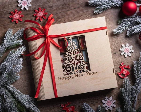 Σετ Χριστουγεννιάτικων Μπισκότων Ξύλινο Κουτί Δώρου Χριστουγεννιάτικη Ιδέα Στο Πάνω — Φωτογραφία Αρχείου