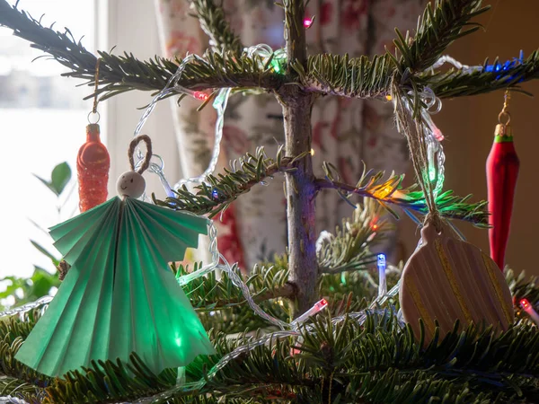 Işıklı Noel ağacı