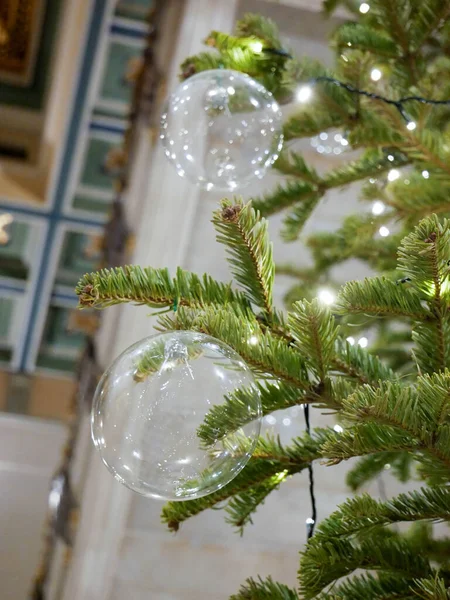 Noel ağacındaki güzel Noel süslemeleri