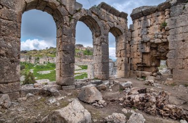 Eski Lycia şehri Tlos 'un kalıntıları..