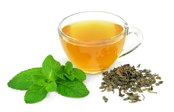 Xícara de chá verde com hortelã — Fotografia de Stock