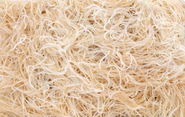 Kökleri çim çimen