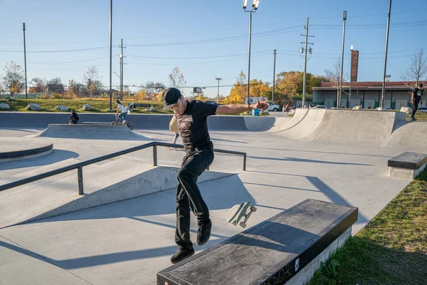 Skater Und Biker Üben Während Der Pandemie Detroit Michigan November — Stockfoto