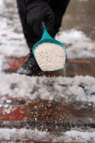 Rock Salt Ice Melt Being Spread Your Walkway Melt Ice — Stock Photo, Image