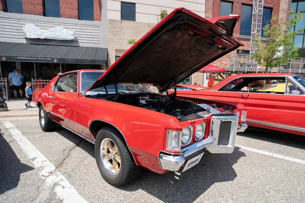 2021 Dağı. Clemens Hot Rod Araba Fuarı ve Cruise Dağı 'nda. Clemens, Michigan 06-05-2021