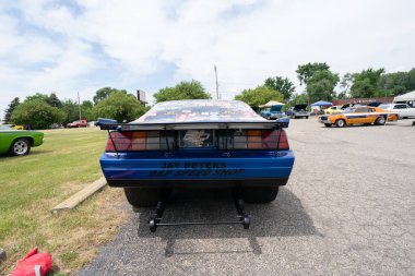 Metrokruvazörler 2021 Babalar Günü Araba Fuarı, Warren, Michigan, 06-20-2021