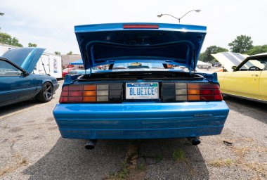 Metrokruvazörler 2021 Babalar Günü Araba Fuarı, Warren, Michigan, 06-20-2021