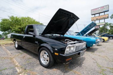 Metrokruvazörler 2021 Babalar Günü Araba Fuarı, Warren, Michigan, 06-20-2021