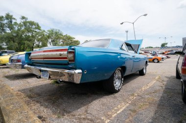 Metrokruvazörler 2021 Babalar Günü Araba Fuarı, Warren, Michigan, 06-20-2021