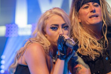 Sunset Boulevard Band, Chesterfield, Michigan 'daki Diesel Concert Lounge hayranları için 06-26-2021' de ilk performansını sergiliyor.