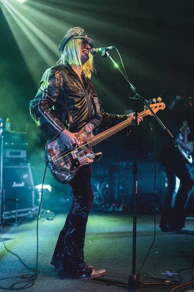 Lerin Rock Grubu Enuff Nuff Detroit Taraftarlarına Diesel Konser Tiyatrosu — Stok fotoğraf