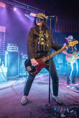 80 'lerin rock grubu Faster Pussycat 7-02-2021' de Chesterfield, Michigan 'daki Diesel Concert Theater' da canlı performans sergiliyor.