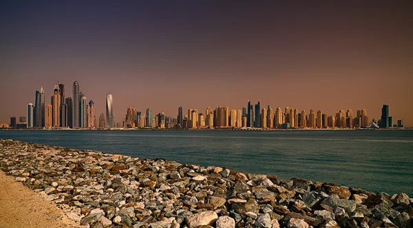Дивовижний захід сонця Панорама Dubai Marina Дубай, Об'єднані Арабські Емірати — стокове фото