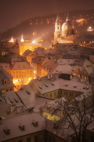 Turm der St.-Nikola-Kirche, Prag, Tschechische Republik — Stockfoto