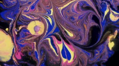 Soyut sıvı doku. Çok renkli boyaların katmanları var. Görsel efektler için organik arkaplan