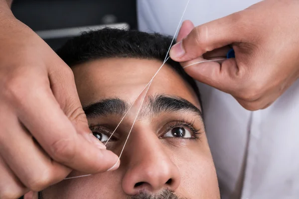 Depilação facial — Fotografia de Stock